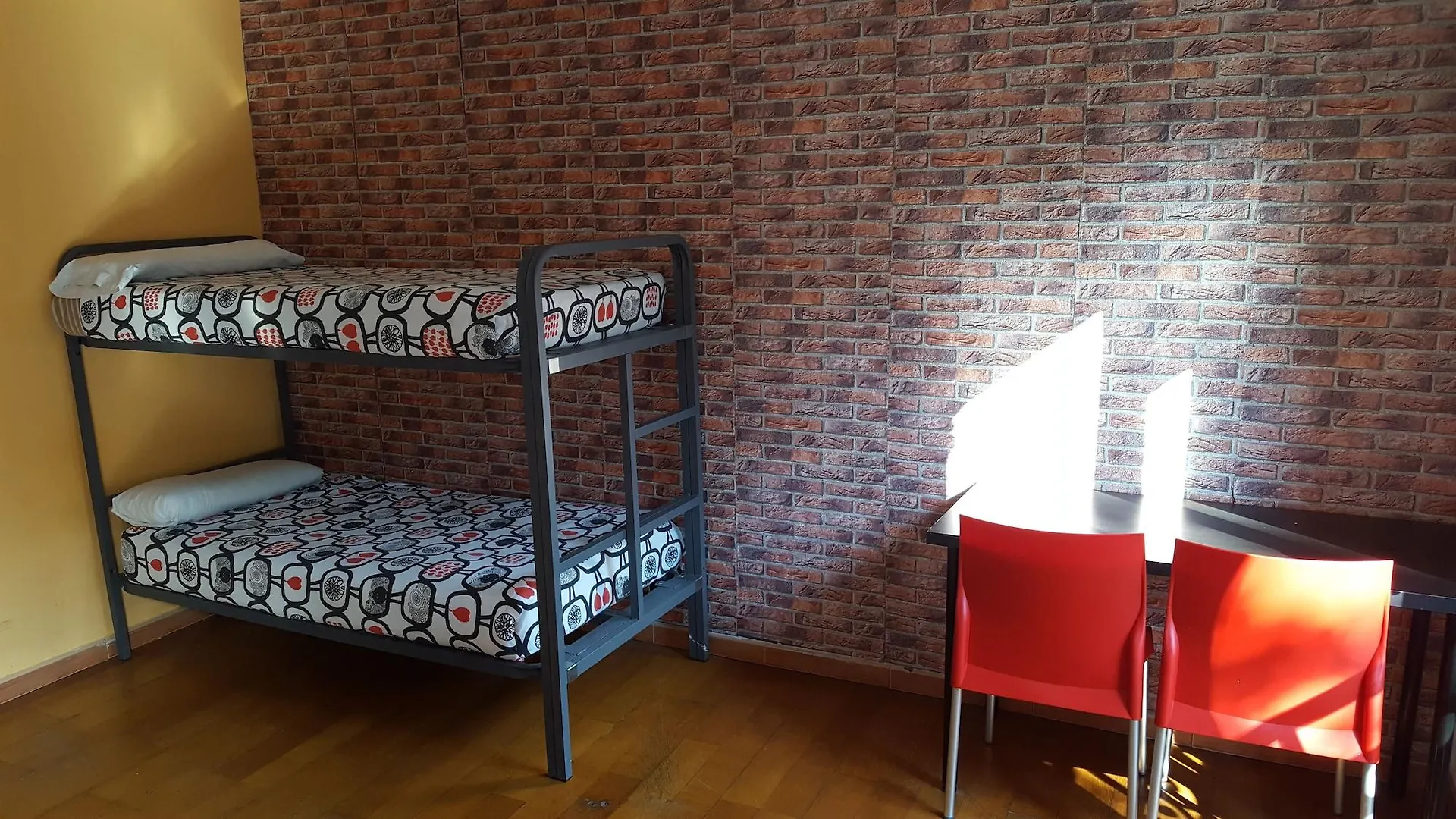 Diagonal House Hostel Barcelona