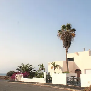 Paradise Villa Giniginámar