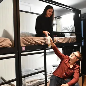 Onefam Batllo Albergue